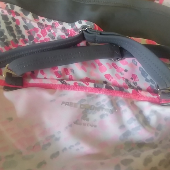 FREE COUNTRY Swim Top - Picture 4 of 4